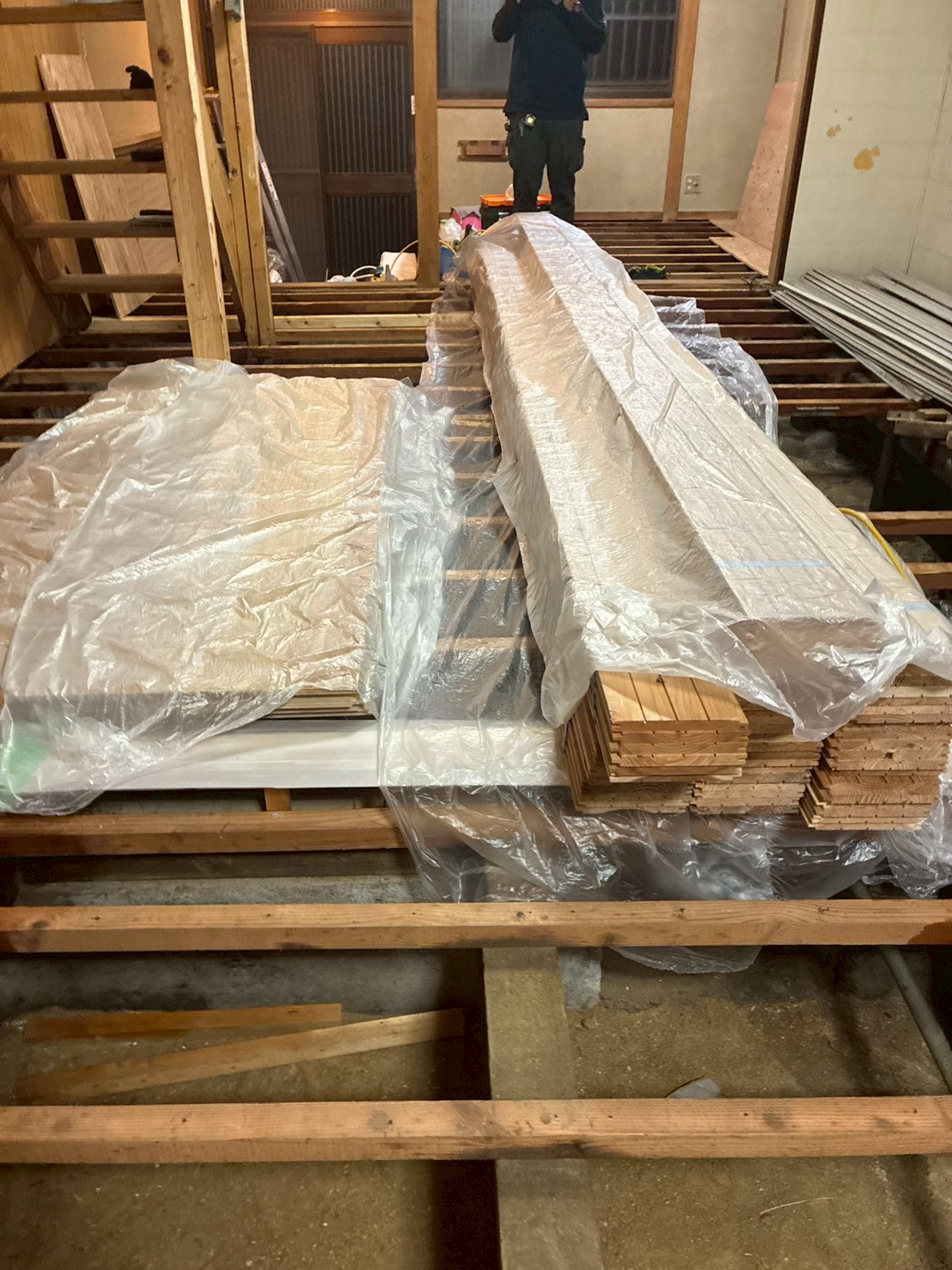 奈良市にてリフォーム中に発覚したシロアリ被害〈穿孔処理＋薬剤散布で徹底駆除〉 施工前